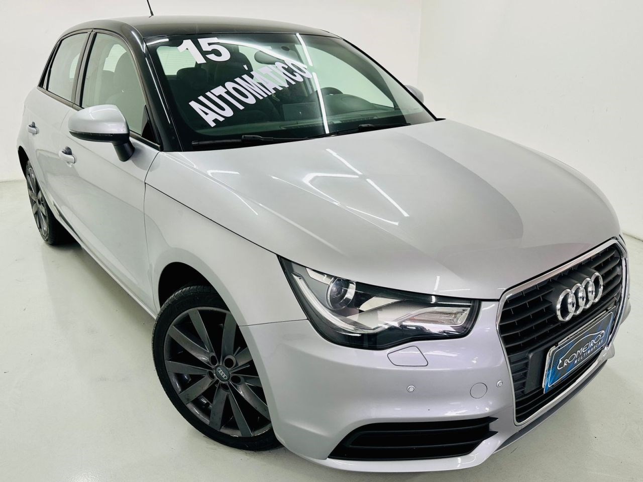 //www.autoline.com.br/carro/audi/a1-14-tfsi-sportback-attraction-16v-gasolina-4p/2015/mogi-das-cruzes-sp/25033001