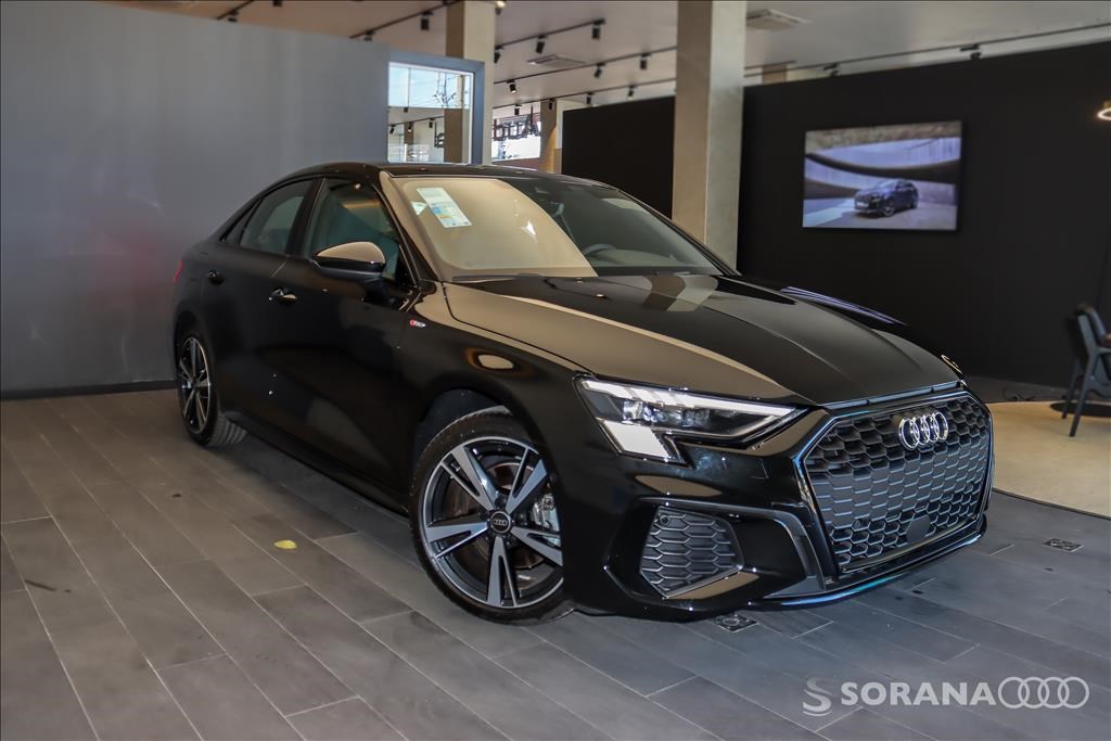 //www.autoline.com.br/carro/audi/a3-20-sedan-performance-black-16v-gasolina-4p-tu/2023/sao-paulo-sp/21803945