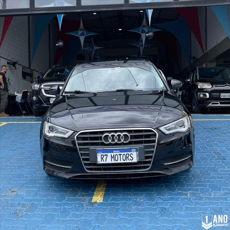 //www.autoline.com.br/carro/audi/a3-18-sportback-tfsi-16v-gasolina-4p-turbo-s-tro/2014/campinas-sp/22141412
