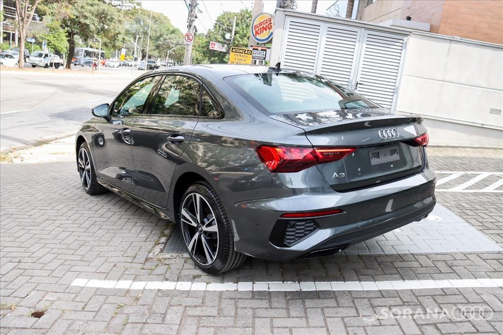 //www.autoline.com.br/carro/audi/a3-20-sedan-performance-black-16v-gasolina-4p-tu/2024/sao-paulo-sp/22898079