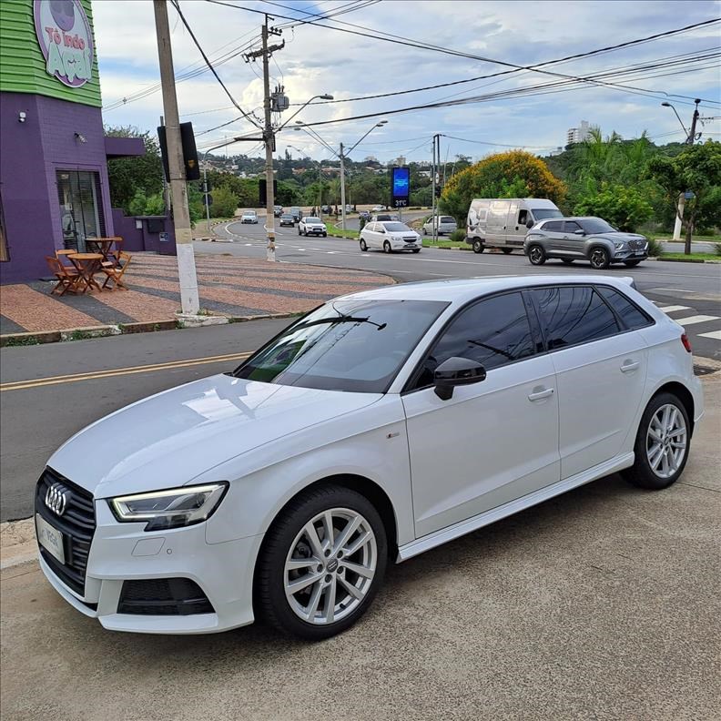 //www.autoline.com.br/carro/audi/a3-14-hatch-prestige-plus-sportback-16v-gasolina/2020/campinas-sp/23068420