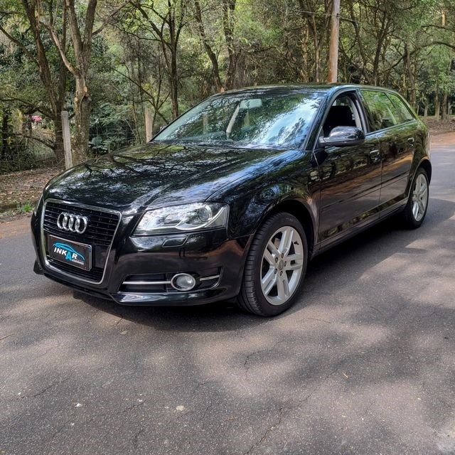 //www.autoline.com.br/carro/audi/a3-20-sportback-tfsi-attraction-16v-gasolina-4p/2012/volta-redonda-rj/24394447