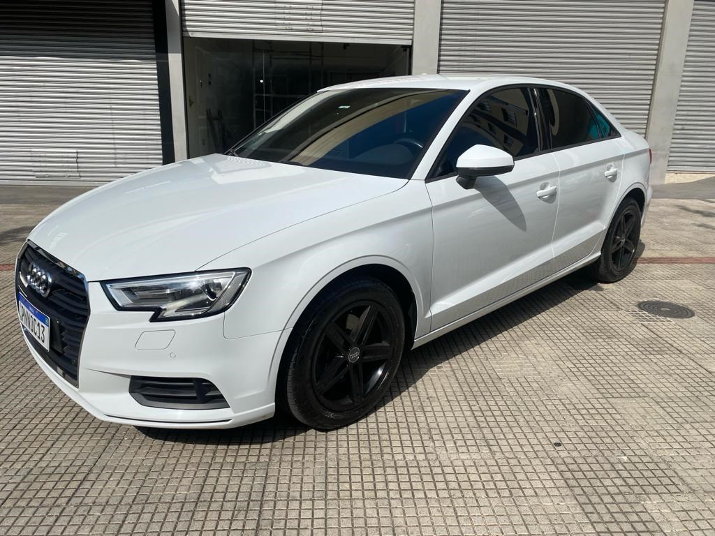 //www.autoline.com.br/carro/audi/a3-14-sedan-prestige-16v-flex-4p-turbo-tiptronic/2019/campos-dos-goytacazes-rj/24426857