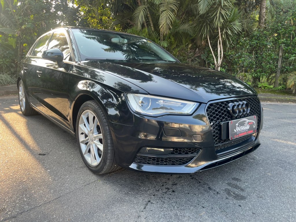 //www.autoline.com.br/carro/audi/a3-18-sportback-tfsi-16v-gasolina-4p-turbo-s-tro/2014/joinville-sc/24693628