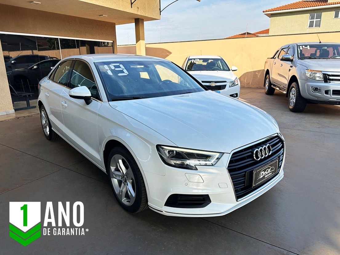 //www.autoline.com.br/carro/audi/a3-14-sedan-prestige-plus-25-anos-16v-flex-4p-tu/2019/ribeirao-preto-sp/24941040