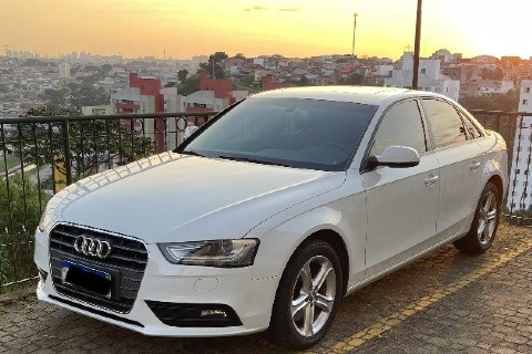//www.autoline.com.br/carro/audi/a4-20-tfsi-ambiente-16v-gasolina-4p-turbo-automa/2014/sao-paulo-sp/24276427