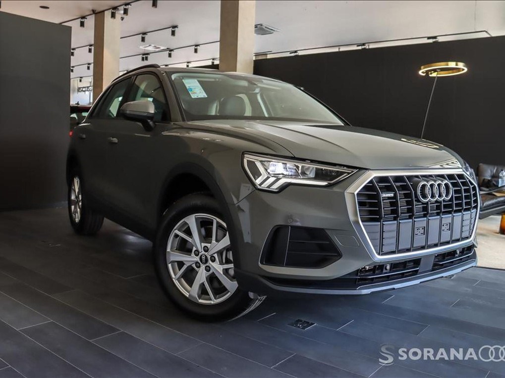 //www.autoline.com.br/carro/audi/q3-20-performance-black-quattro-16v-gasolina-4p/2024/sao-paulo-sp/23625985