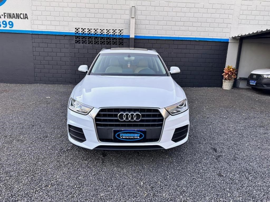 //www.autoline.com.br/carro/audi/q3-14-tfsi-ambiente-16v-gasolina-4p-turbo-s-tron/2016/ribeirao-preto-sp/24130778