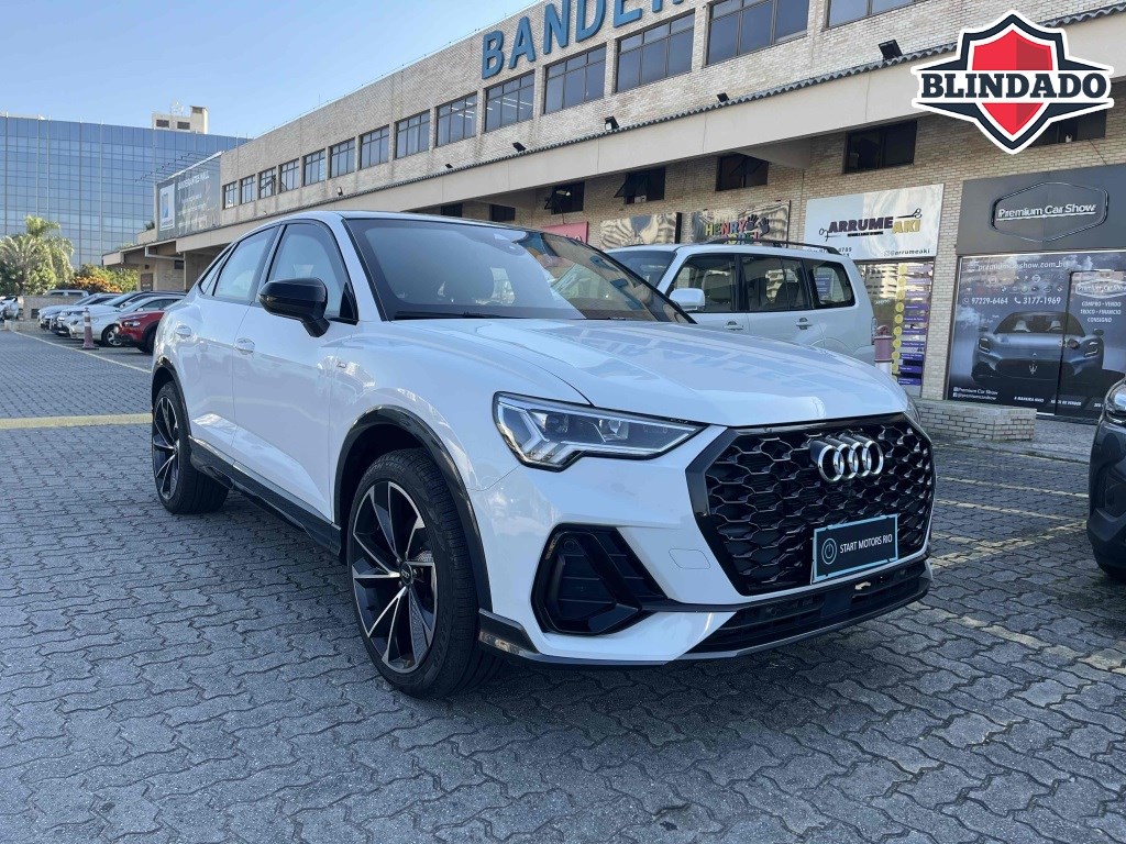 //www.autoline.com.br/carro/audi/q3-20-performance-black-quattro-16v-gasolina-4p/2023/rio-de-janeiro-rj/24244086