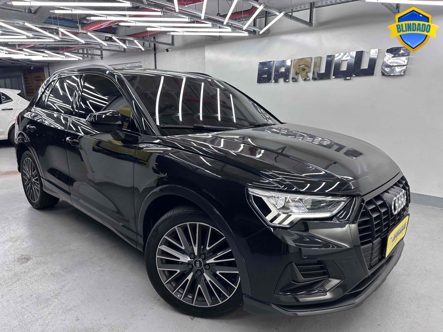 //www.autoline.com.br/carro/audi/q3-20-performance-black-quattro-16v-gasolina-4p/2022/rio-de-janeiro-rj/24498429