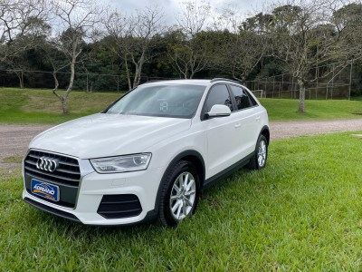 //www.autoline.com.br/carro/audi/q3-14-attraction-16v-flex-4p-turbo-s-tronic/2018/santa-cruz-do-sul-rs/24599214