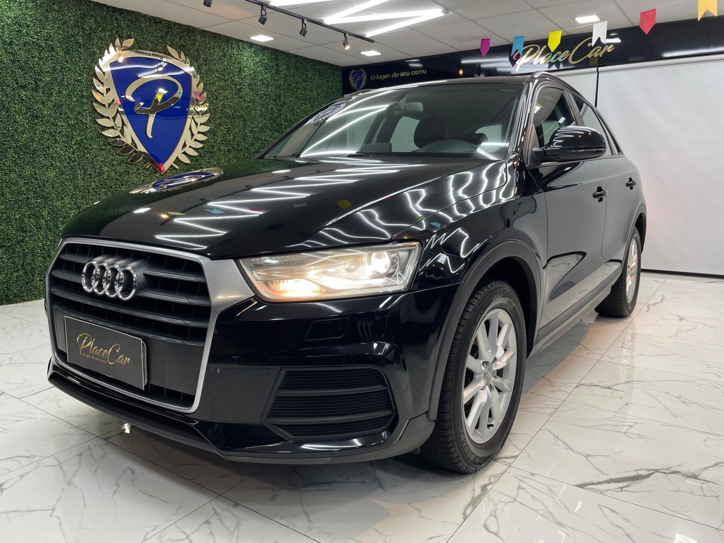 //www.autoline.com.br/carro/audi/q3-14-tfsi-ambiente-16v-gasolina-4p-turbo-s-tron/2016/rio-de-janeiro-rj/24888205