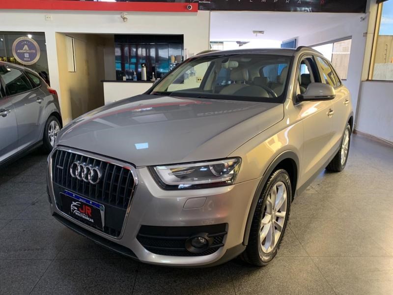 //www.autoline.com.br/carro/audi/q3-20-tfsi-ambiente-quattro-16v-gasolina-4p-turb/2013/brasilia-df/24897244