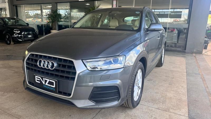 //www.autoline.com.br/carro/audi/q3-14-ambiente-16v-flex-4p-turbo-s-tronic/2018/brasilia-df/24935768