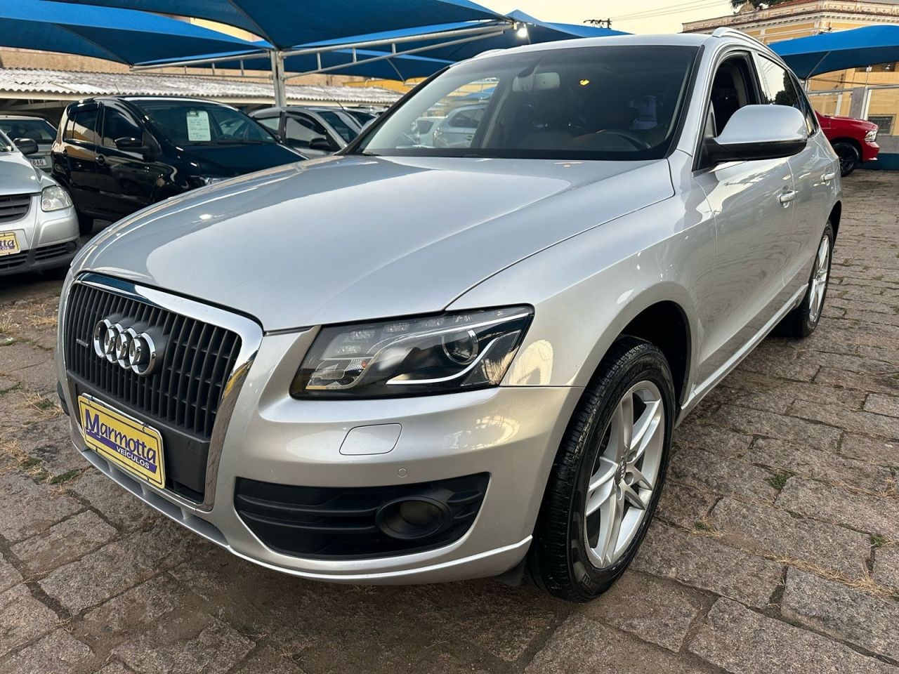 //www.autoline.com.br/carro/audi/q5-20-tfsi-quattro-attraction-16v-gasolina-4p-tu/2011/amparo-sp/23595077