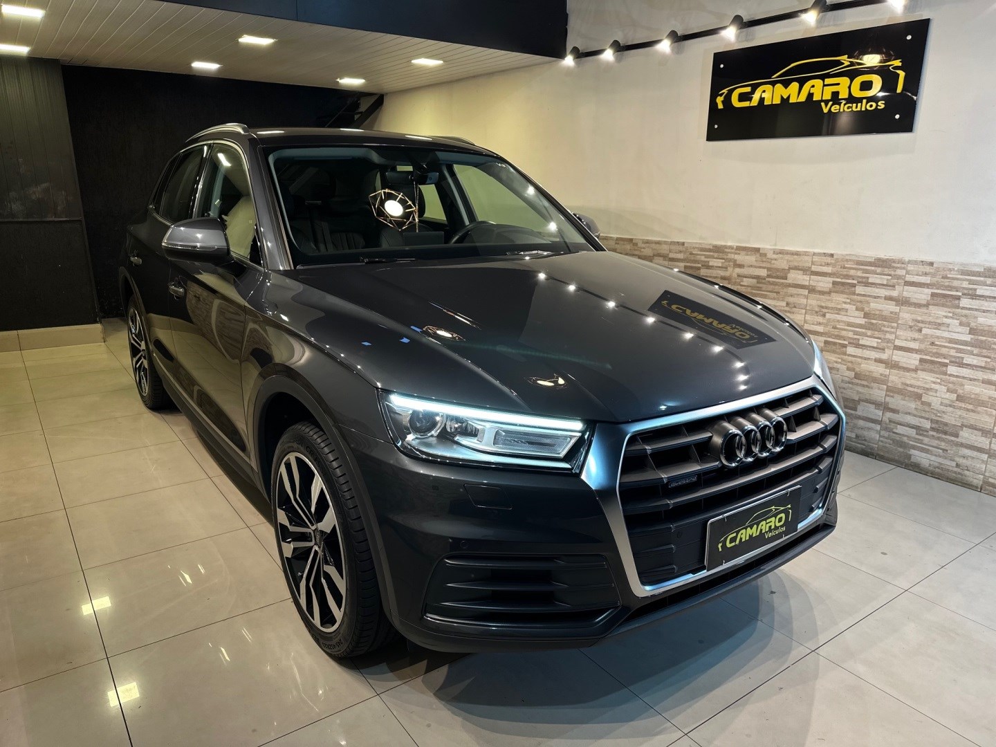 //www.autoline.com.br/carro/audi/q5-20-prestige-plus-quattro-16v-gasolina-4p-turb/2020/rio-de-janeiro-rj/24041716