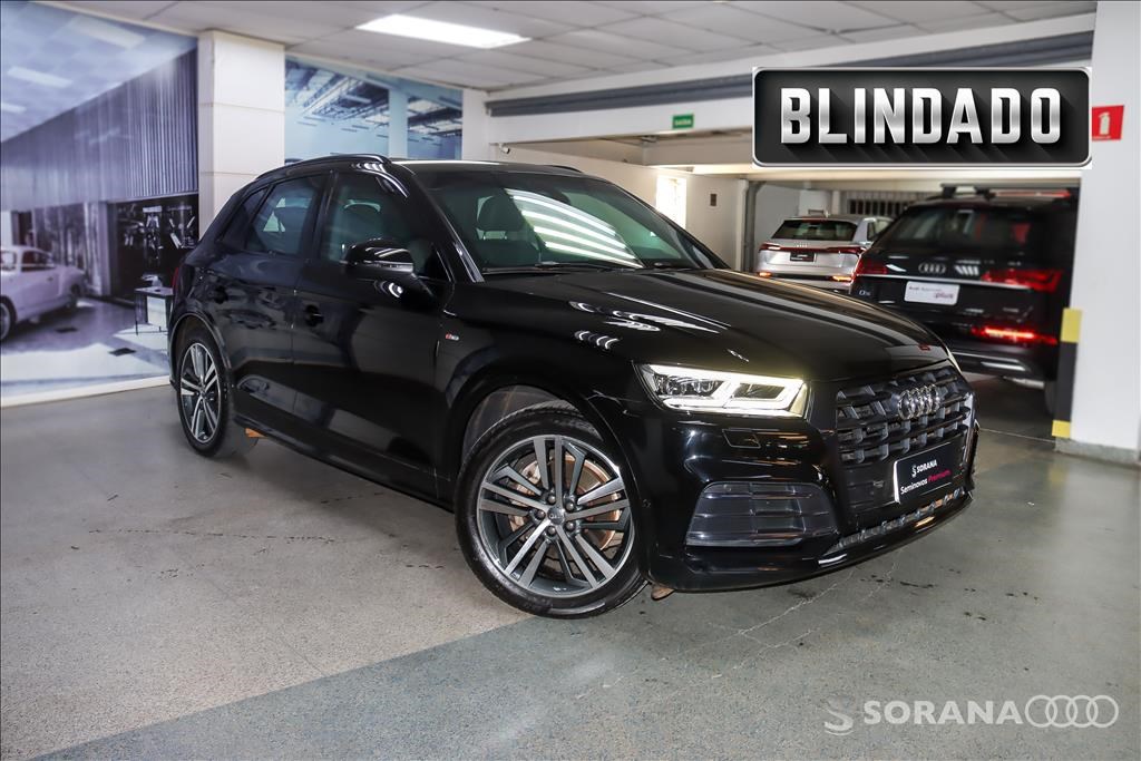 //www.autoline.com.br/carro/audi/q5-20-tfsi-black-16v-gasolina-4p-automatico-4x4/2020/sao-paulo-sp/24609096