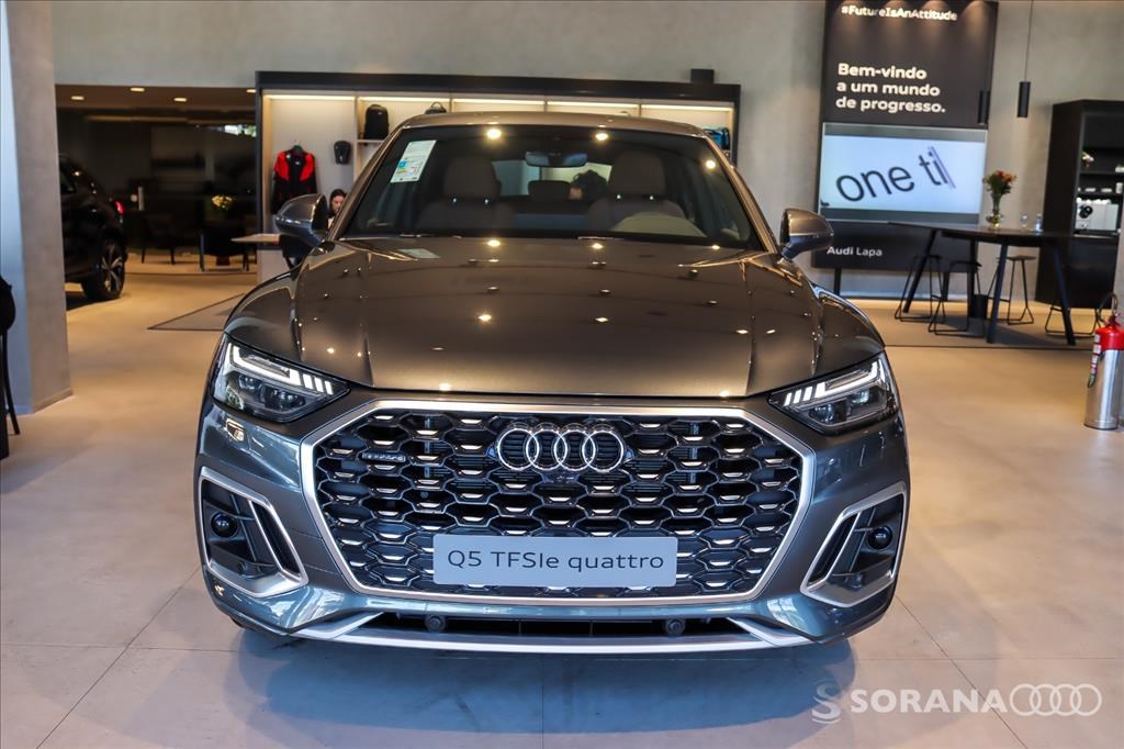 //www.autoline.com.br/carro/audi/q5-sportback-20-tfsie-performance-quattro-16v-flex-4p-turb/2024/sao-paulo-sp/22658986