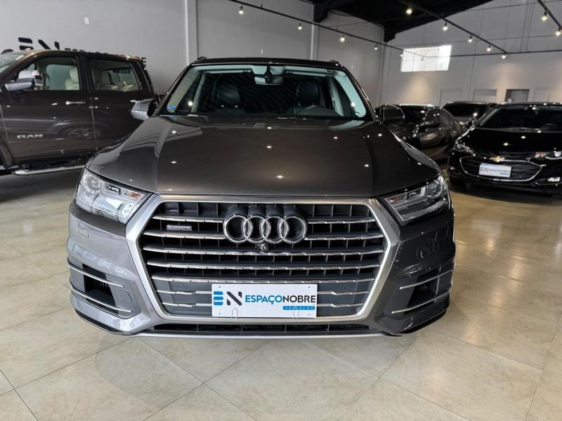//www.autoline.com.br/carro/audi/q7-30-performance-quattro-24v-gasolina-4p-tiptro/2019/curitiba-pr/24917543