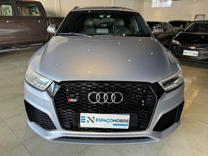 //www.autoline.com.br/carro/audi/rs-q3-25-tfsi-quattro-20v-gasolina-4p-turbo-s-troni/2017/curitiba-pr/24917548