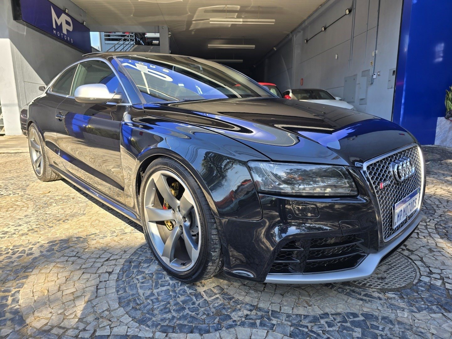 //www.autoline.com.br/carro/audi/rs5-42-coupe-fsi-quattro-32v-gasolina-2p-s-tronic/2011/belo-horizonte-mg/24856066
