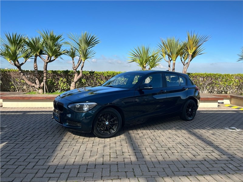 //www.autoline.com.br/carro/bmw/116i-16-16v-gasolina-4p-automatico/2013/belo-horizonte-mg/24374897