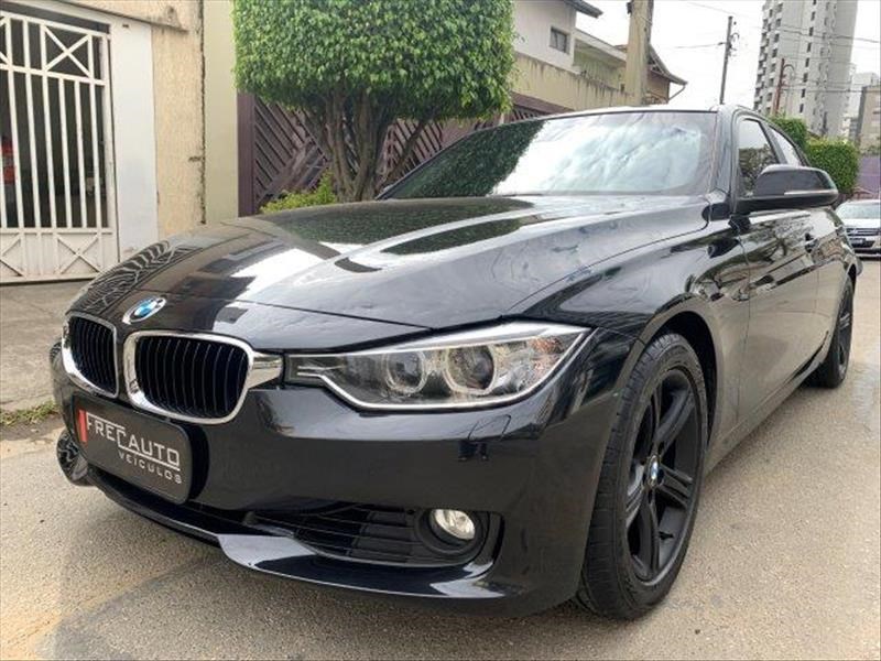 //www.autoline.com.br/carro/bmw/320i-20-sedan-sport-16v-flex-4p-turbo-automatico/2015/sao-paulo-sp/22961792