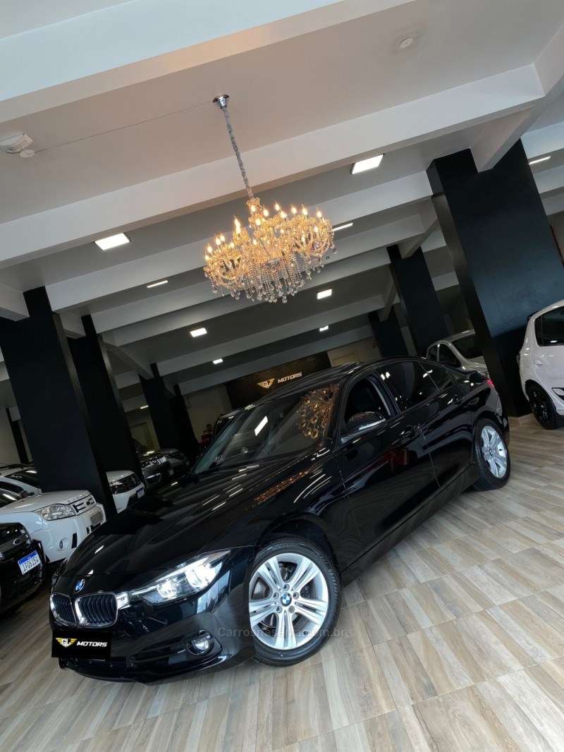 //www.autoline.com.br/carro/bmw/320i-20-sedan-sport-plus-16v-flex-4p-turbo-automat/2018/caxias-do-sul-rs/23784979