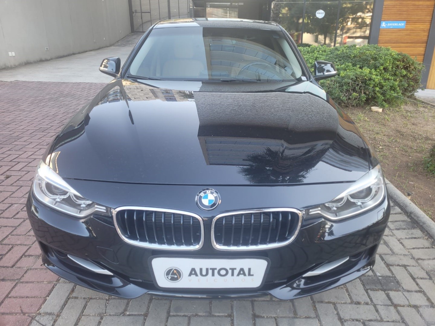 //www.autoline.com.br/carro/bmw/320i-20-sedan-16v-flex-4p-turbo-automatico/2015/belo-horizonte-mg/23886724