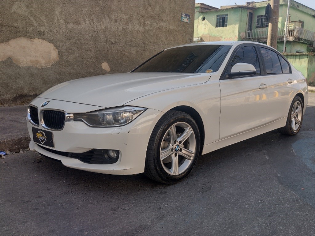 //www.autoline.com.br/carro/bmw/320i-20-sedan-16v-flex-4p-turbo-automatico/2014/belo-horizonte-mg/24460251