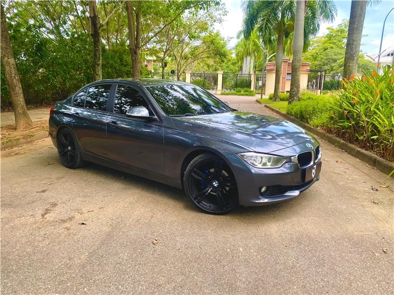 //www.autoline.com.br/carro/bmw/320i-20-sedan-16v-flex-4p-turbo-automatico/2014/rio-de-janeiro-rj/24596947