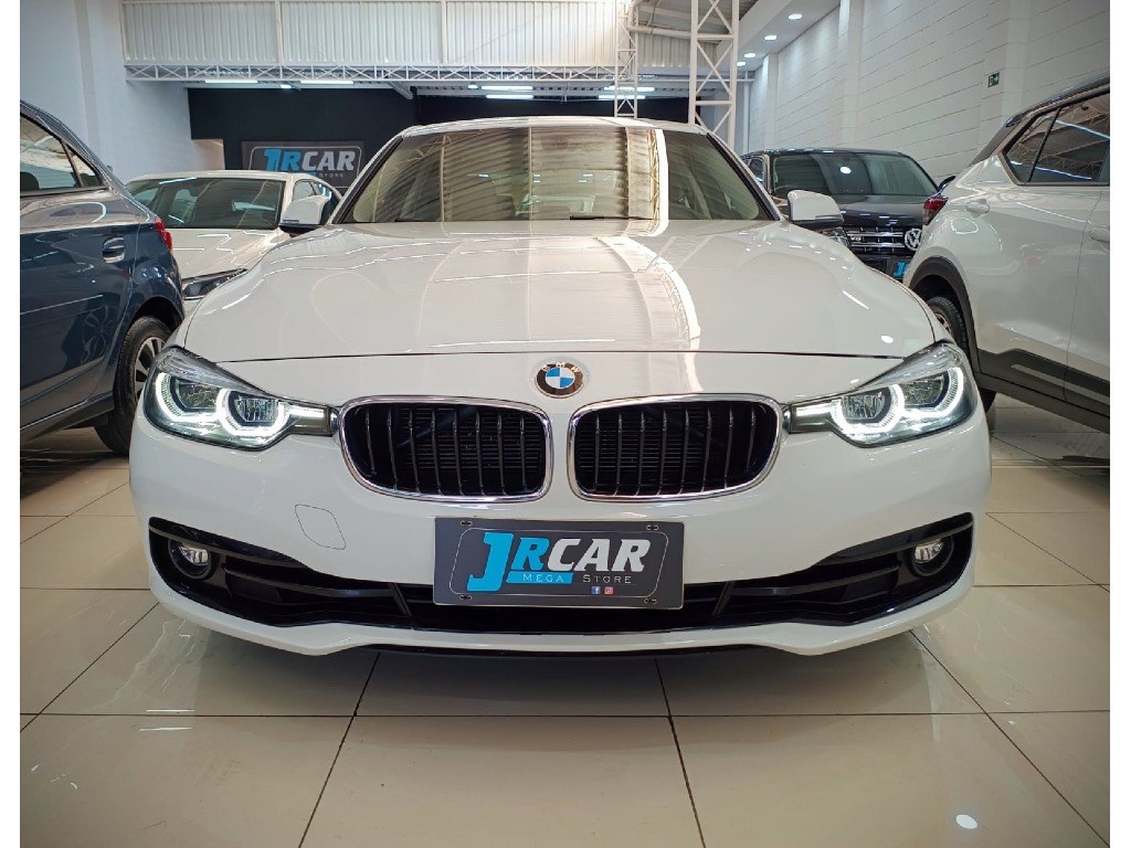 //www.autoline.com.br/carro/bmw/320i-20-sedan-sport-plus-16v-flex-4p-turbo-automat/2018/jundiai-sp/24790945