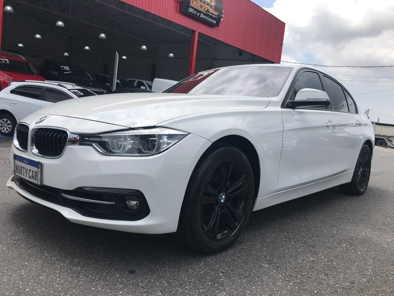 //www.autoline.com.br/carro/bmw/320i-20-sedan-sport-16v-flex-4p-turbo-automatico/2017/itaquaquecetuba-sp/25007794