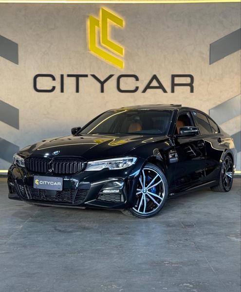 //www.autoline.com.br/carro/bmw/330i-20-m-sport-16v-gasolina-4p-turbo-automatico/2020/londrina-pr/24968458