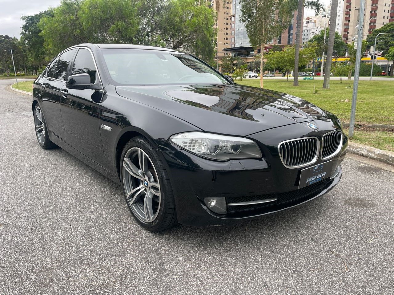 //www.autoline.com.br/carro/bmw/528i-20-16v-gasolina-4p-turbo-automatico/2013/sao-jose-dos-campos-sp/23001874