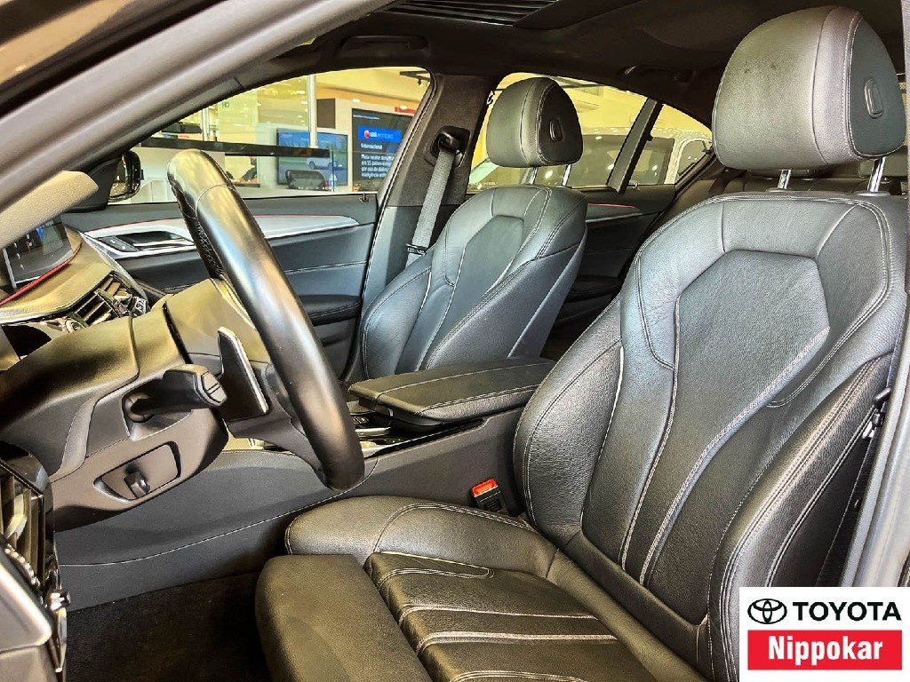 //www.autoline.com.br/carro/bmw/530i-20-m-sport-16v-gasolina-4p-turbo-automatico/2018/campinas-sp/24222589