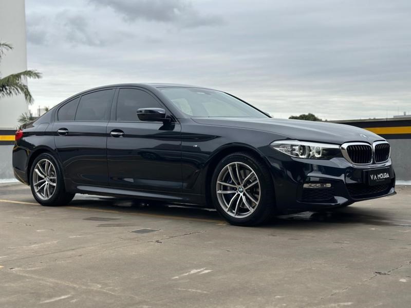 //www.autoline.com.br/carro/bmw/530i-20-m-sport-16v-gasolina-4p-turbo-automatico/2018/canoas-rs/24790469