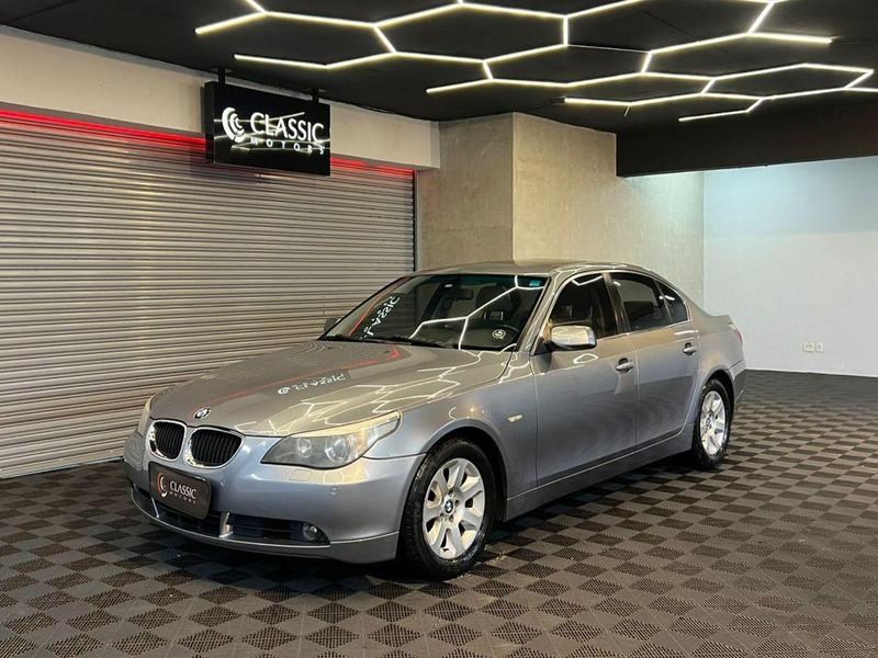 //www.autoline.com.br/carro/bmw/530i-30-24v-gasolina-4p-automatico/2004/ribeirao-preto-sp/24968626