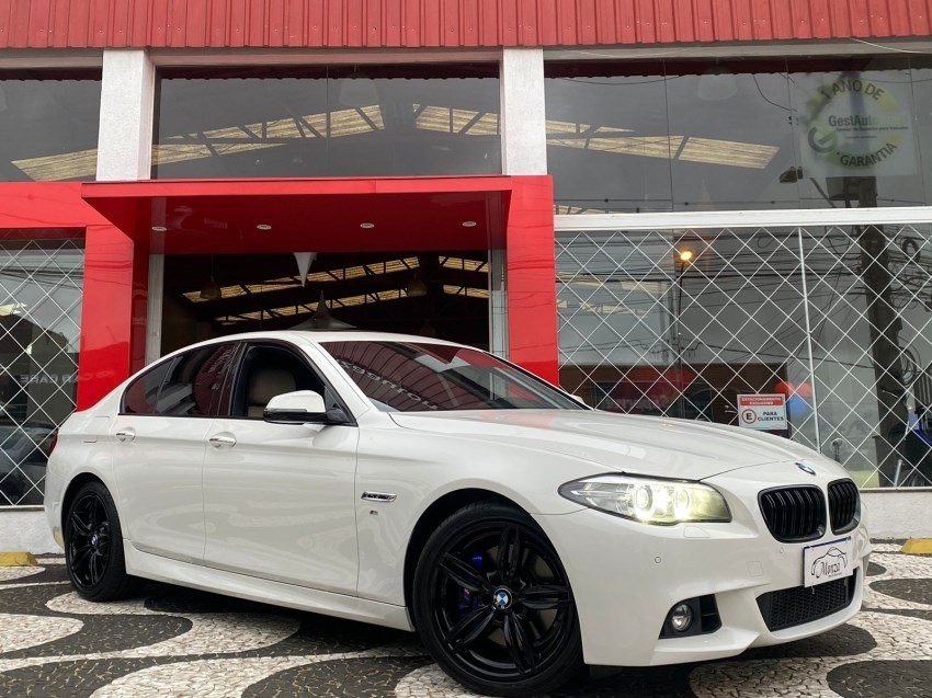 //www.autoline.com.br/carro/bmw/535i-30-sedan-m-sport-24v-gasolina-4p-turbo-automa/2015/ponta-grossa-pr/24990952
