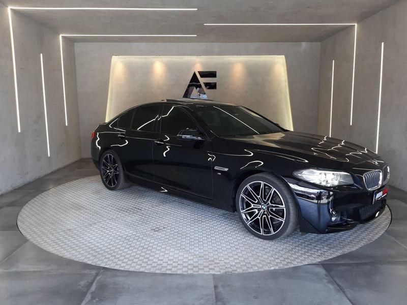 //www.autoline.com.br/carro/bmw/535i-30-sedan-m-sport-24v-gasolina-4p-turbo-automa/2015/brasilia-df/25027680