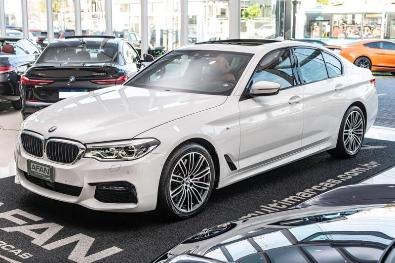 //www.autoline.com.br/carro/bmw/540i-30-m-sport-24v-gasolina-4p-turbo-automatico/2019/curitiba-pr/25012790