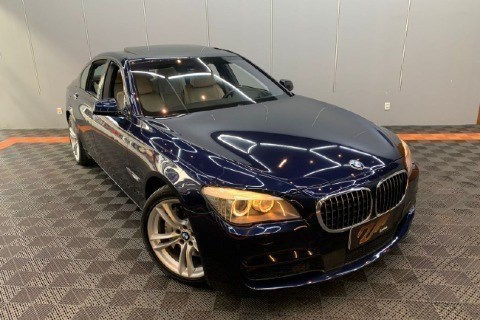 //www.autoline.com.br/carro/bmw/750i-44-m-sport-32v-gasolina-4p-turbo-automatico/2012/goiania-go/20902351