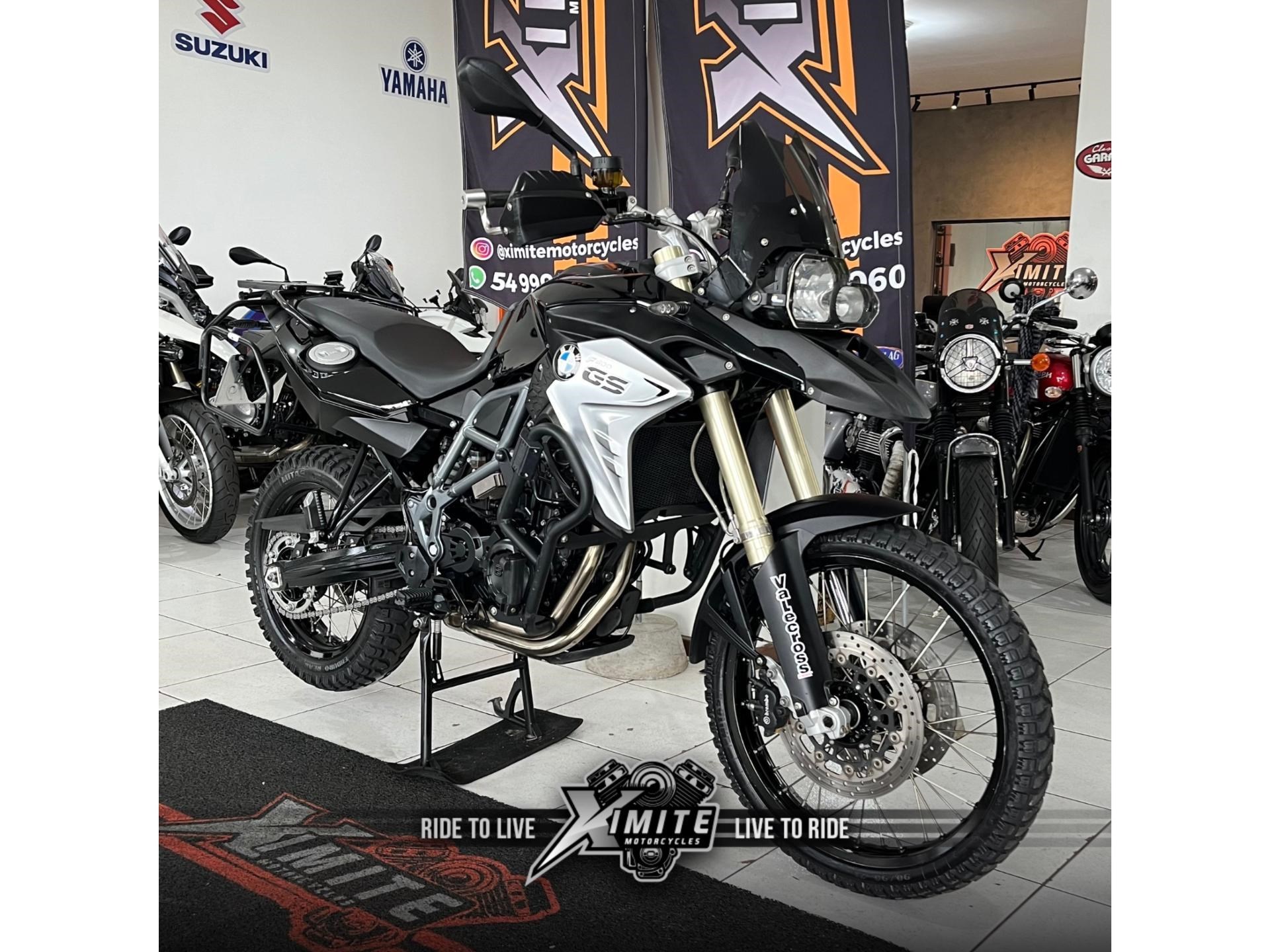 //www.autoline.com.br/moto/bmw/f-800-gs-798cc/2017/carazinho-rs/24985230