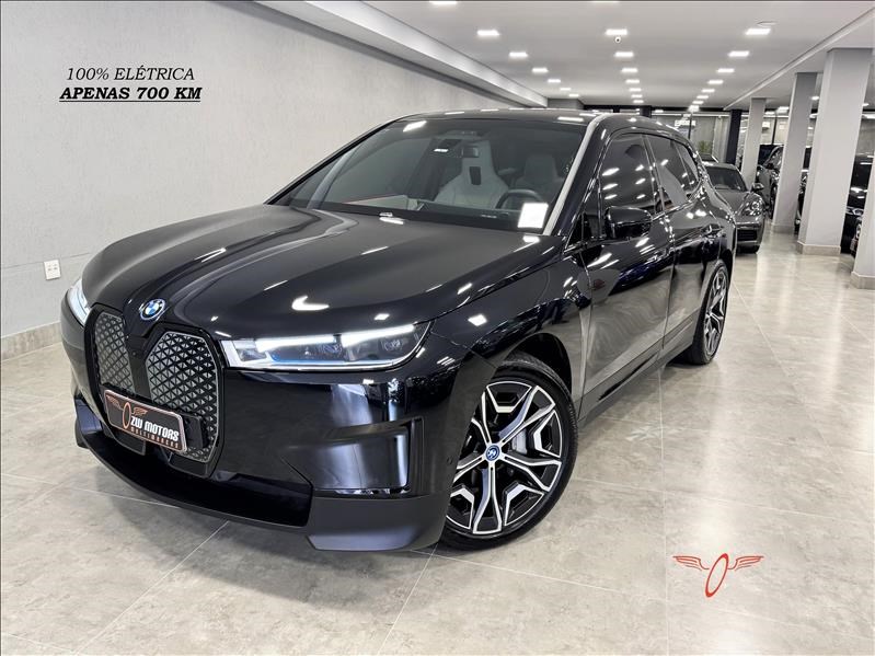 //www.autoline.com.br/carro/bmw/ix-77kwh-xdrive40-32v-eletrico-4p-4x4-automatico/2023/sao-paulo-sp/23062179