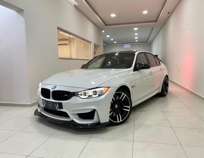 //www.autoline.com.br/carro/bmw/m3-30-24v-gasolina-4p-turbo-automatico/2017/campinas-sp/25024370