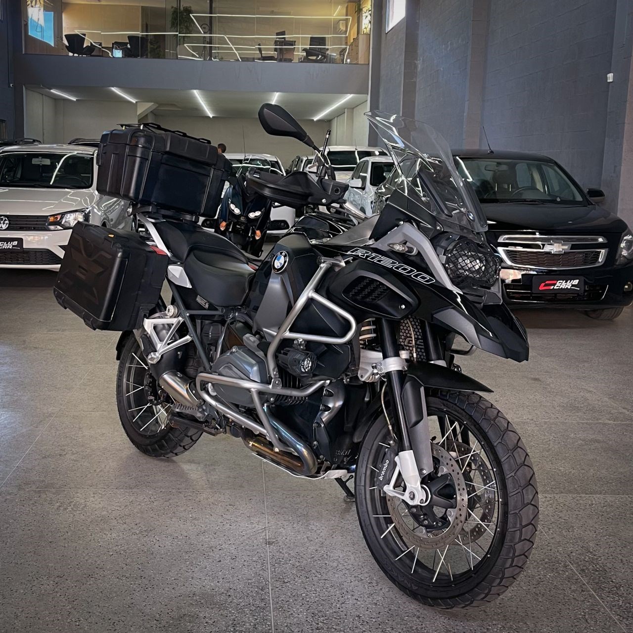 //www.autoline.com.br/moto/bmw/r-1200-gs-adventure-triple-black/2018/belem-pa/24731725
