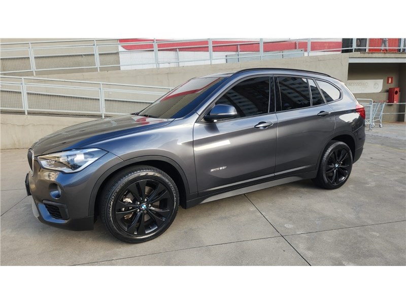 //www.autoline.com.br/carro/bmw/x1-20-sdrive20i-gp-16v-flex-4p-turbo-automatico/2018/belo-horizonte-mg/23868661