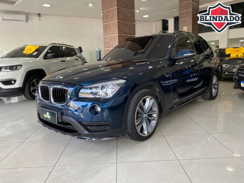 //www.autoline.com.br/carro/bmw/x1-20-xdrive28i-sport-gp-16v-flex-4p-4x4-turbo-a/2015/rio-de-janeiro-rj/24002070