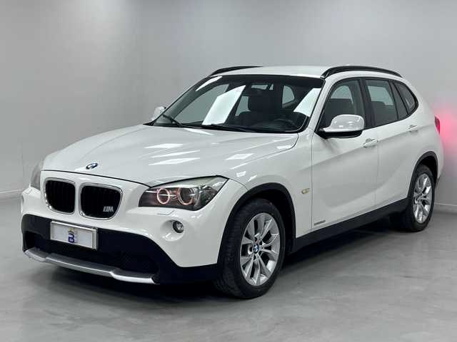 //www.autoline.com.br/carro/bmw/x1-20-sdrive18i-top-16v-gasolina-4p-automatico/2012/curitiba-pr/24025091