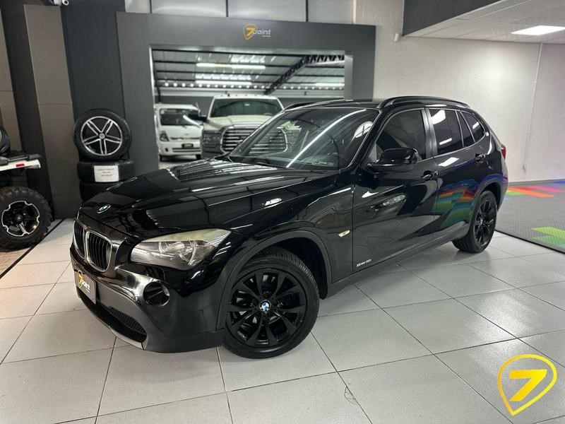 //www.autoline.com.br/carro/bmw/x1-20-sdrive18i-16v-gasolina-4p-automatico/2011/sao-jose-dos-pinhais-pr/24113660